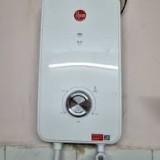 Máy tắm nước nóng trực tiếp Rheem RH-688EPi WT màu trắng, có bơm