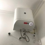 Bình nước nóng gián tiếp RHEEM XC-15W (2.500W, 15L), màu trắng